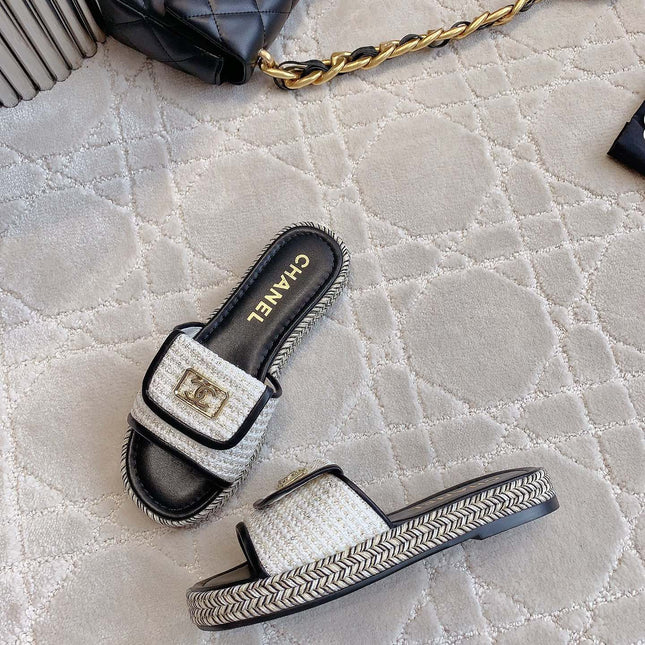 PLATFORM SLIPPERS IN WHITE WOOL AND BLACK LAMBSKIN