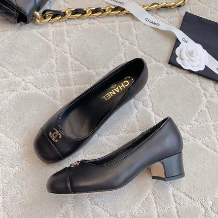 PUMP ROUNG TOE IN BLACK SHEEPSKIN