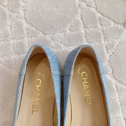BALLET FLATS IN LIGHT BLUE DENIM