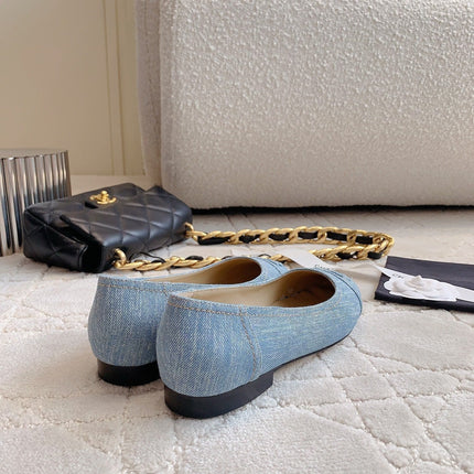 BALLET FLATS IN LIGHT BLUE DENIM