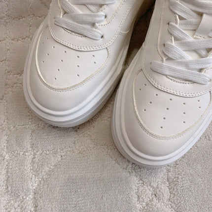 THICK SOLE SNEAKERS IN WHITE LAMBSKIN WITH RABBIT FUR LINING