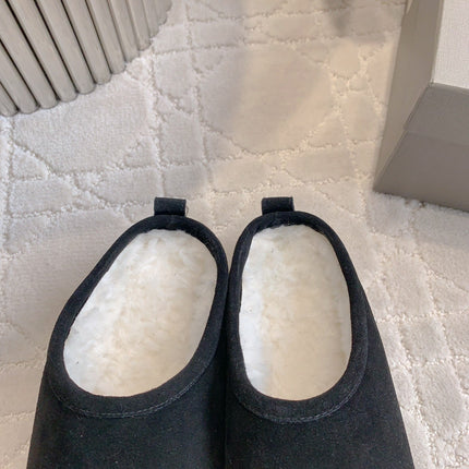 ALASKA SLIPPER IN BLACK SUEDE