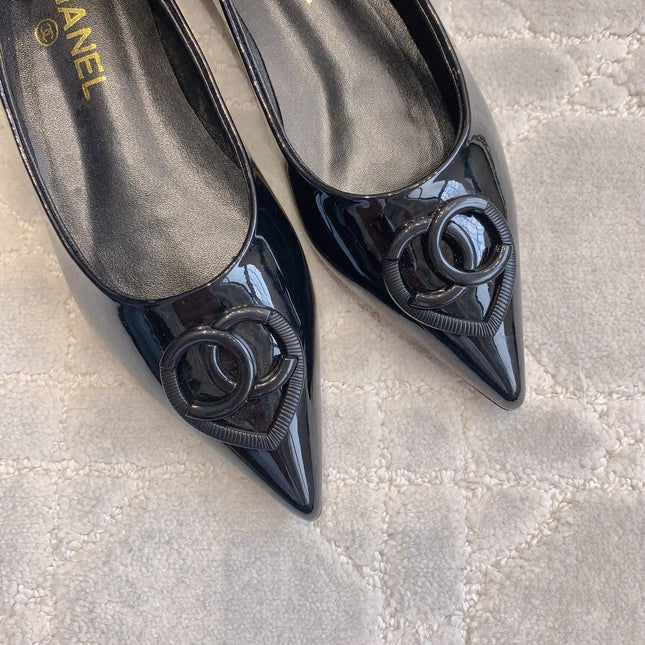 FLAT PUMP 2 CM IN BLACK PATENT CALFSKIN