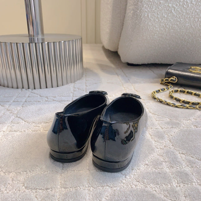 FLAT PUMP 2 CM IN BLACK PATENT CALFSKIN