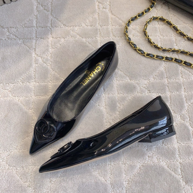 FLAT PUMP 2 CM IN BLACK PATENT CALFSKIN