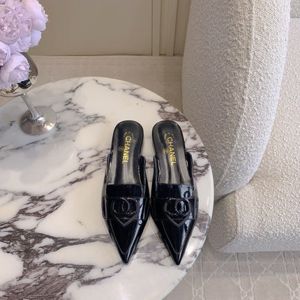 FLAT MULE 2 CM IN BLACK PATENT CALFSKIN