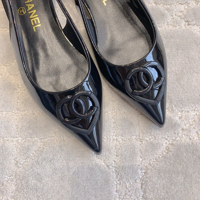 FLAT SLINGBACKS 2 CM IN BLACK PATENT CALFSKIN