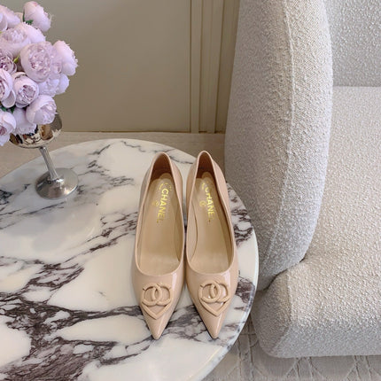 HIGH PUMP 65 MM IN BEIGE CREAM PATENT CALFSKIN