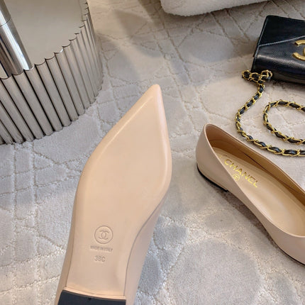 FLAT PUMP 2 CM IN BEIGE CREAM PATENT CALFSKIN