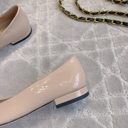 FLAT PUMP 2 CM IN BEIGE CREAM PATENT CALFSKIN