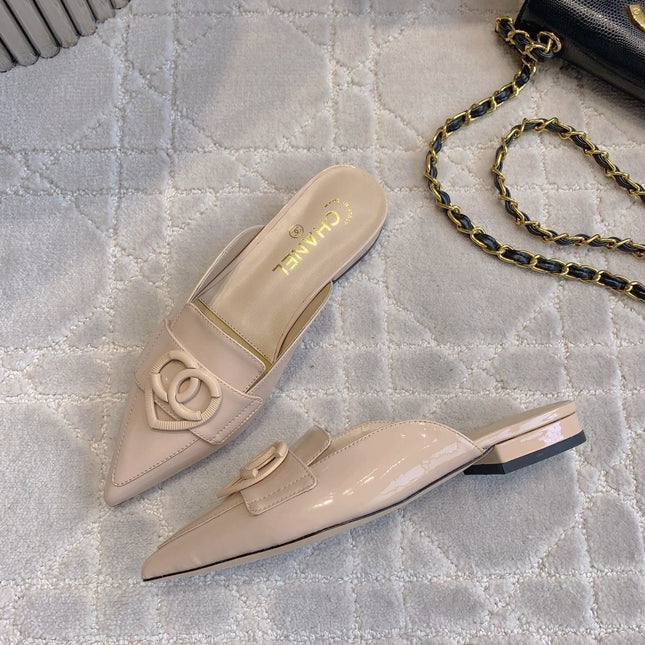 FLAT MULE 2 CM IN BEIGE CREAM PATENT CALFSKIN