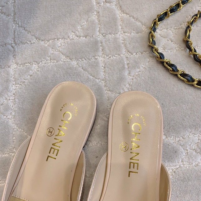 FLAT MULE 2 CM IN BEIGE CREAM PATENT CALFSKIN