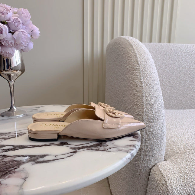 FLAT MULE 2 CM IN BEIGE CREAM PATENT CALFSKIN