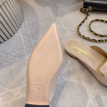 FLAT MULE 2 CM IN BEIGE CREAM PATENT CALFSKIN