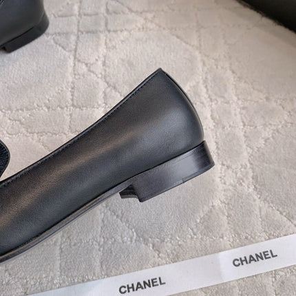 CHANEL 25S LOAFERS WITH LARGE LOGO IN BLACK CALFSKIN GOLD HARDWARE