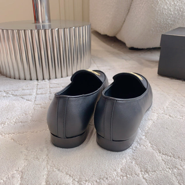 CHANEL 25S LOAFERS WITH LARGE LOGO IN BLACK CALFSKIN GOLD HARDWARE