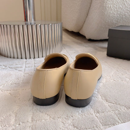 CHANEL 25S LOAFERS WITH LARGE LOGO IN LIGHT CARAMEL CALFSKIN GOLD HARDWARE