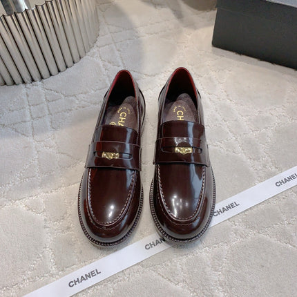 CHANEL 25S MOCCASINS IN ROSEWOOD CALFSKIN GOLD HARDWARE