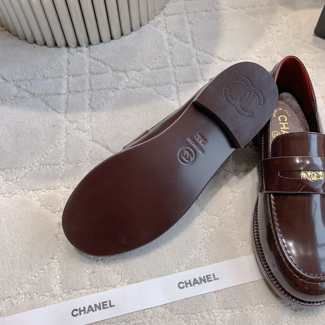 CHANEL 25S MOCCASINS IN ROSEWOOD CALFSKIN GOLD HARDWARE