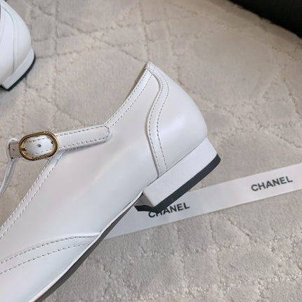 CHANEL 25S MARY JANE IN BLACK AND WHITE CALFSKIN GOLD HARDWARE