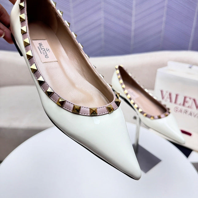 ROCKSTUD FLAT PUMP IN WHITE CALFSKIN