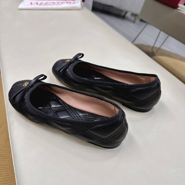 VLTN CLASSIC BALLET FLATS 25S IN BLACK CALFSKIN WITH BOW