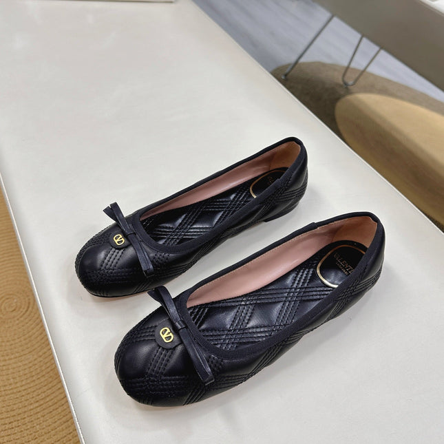 VLTN CLASSIC BALLET FLATS 25S IN BLACK CALFSKIN WITH BOW