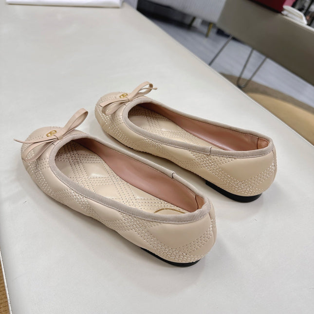 VLTN CLASSIC BALLET FLATS 25S IN LIGHT BEIGE CALFSKIN WITH BOW
