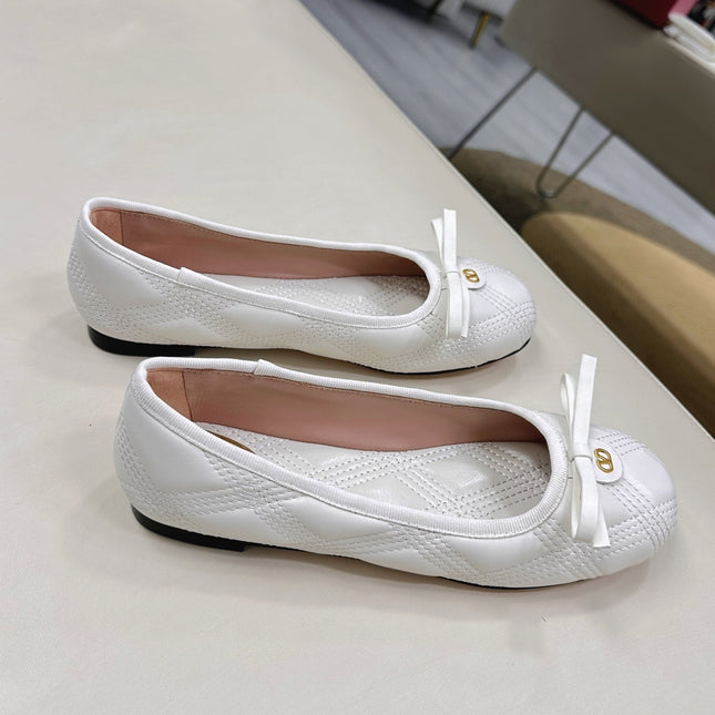 VLTN CLASSIC BALLET FLATS 25S IN WHITE CALFSKIN WITH BOW