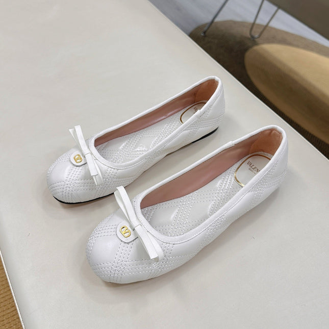 VLTN CLASSIC BALLET FLATS 25S IN WHITE CALFSKIN WITH BOW