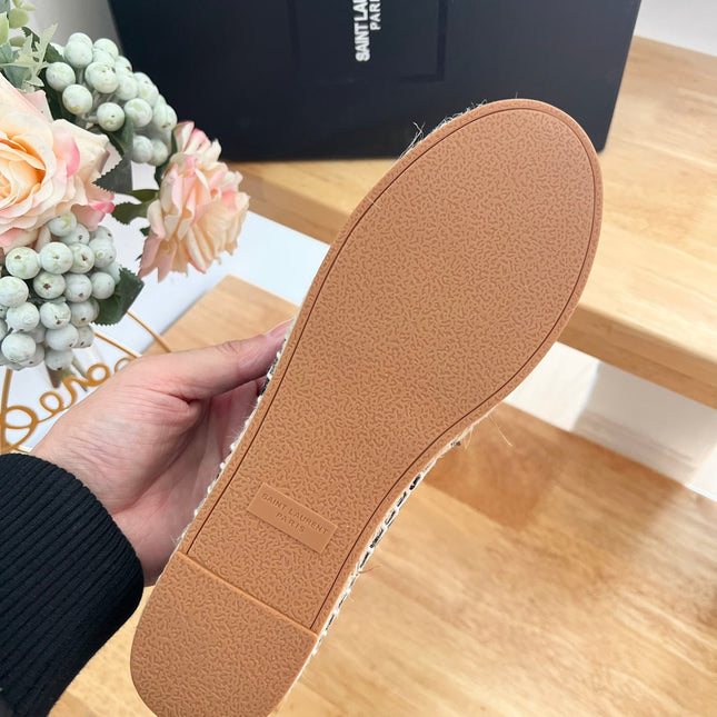 SL YVES EMBOSSED LOGO SLIP ON BLACK CALFSKIN