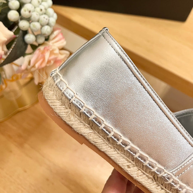 SL YVES EMBOSSED LOGO SLIP ON SILVER CALFSKIN