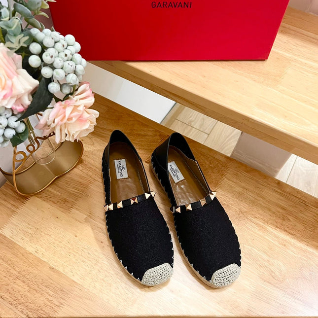 ROCKSTUD BLACK CANVAS ESPADRILLES