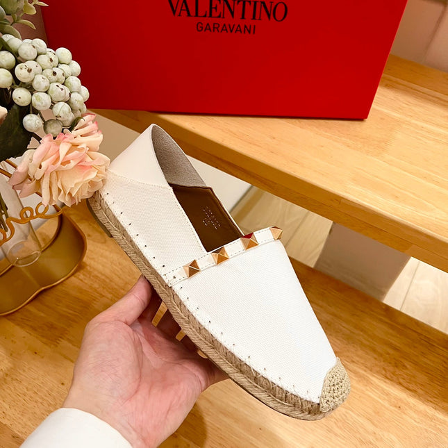 ROCKSTUD WHITE CANVAS ESPADRILLES