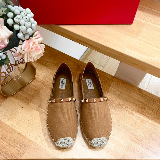ROCKSTUD CIDER BROWN CANVAS ESPADRILLES