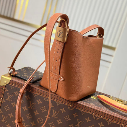 LV 25S LOW KEY ALL IN BB 18 IN BURNT SIENNA CALFSKIN GOLD HARDWARE