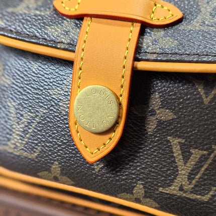 LV 25S CARGO 23 IN BROWN MONOGRAM CANVAS LEATHER TRIM GOLD HARDWARE