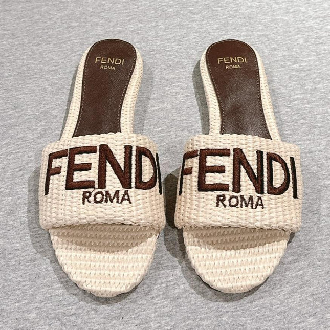 FENDI SIGNATURE MULE SLIDES IN WHITE FIBRE WITH BROWN EMBROIDERED LOGO
