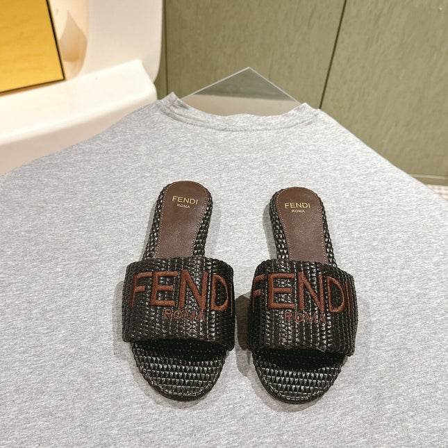 FENDI SIGNATURE MULE SLIDES IN DARK BROWN FIBRE