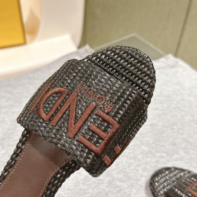 FENDI SIGNATURE MULE SLIDES IN DARK BROWN FIBRE