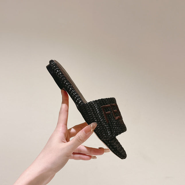 FENDI SIGNATURE MULE SLIDES IN DARK BROWN FIBRE