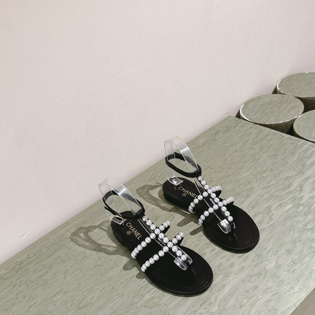 CC SANDALS PEARL ROMAN IN BLACK LAMBSKIN