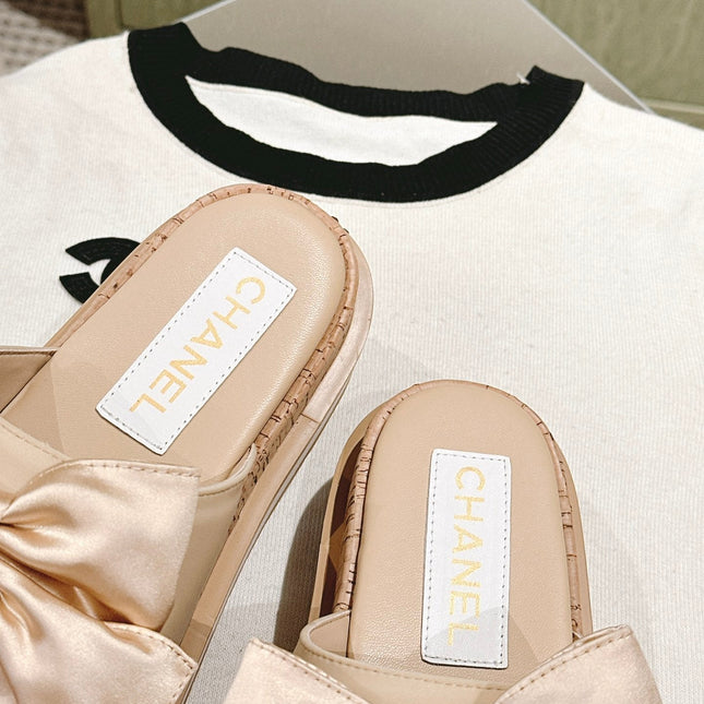 CC SLIPPERS WITH SILK BOW IN BEIGE ALMOND COWHIDE
