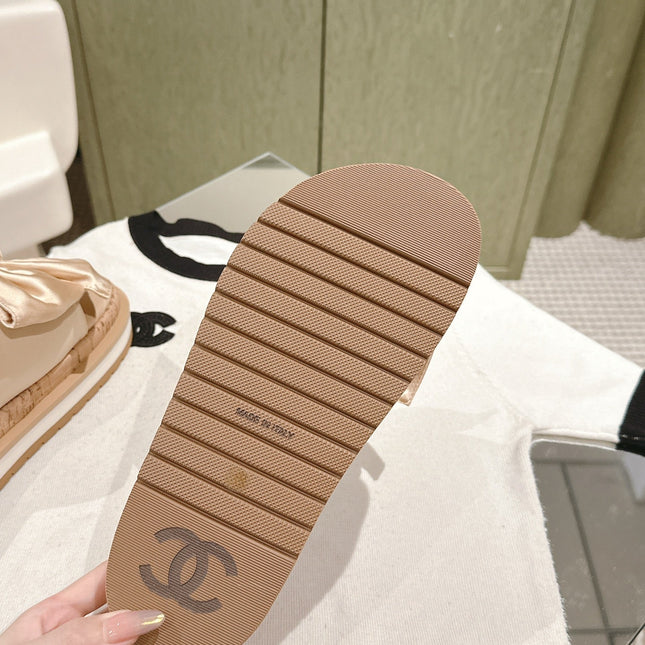 CC SLIPPERS WITH SILK BOW IN BEIGE ALMOND COWHIDE