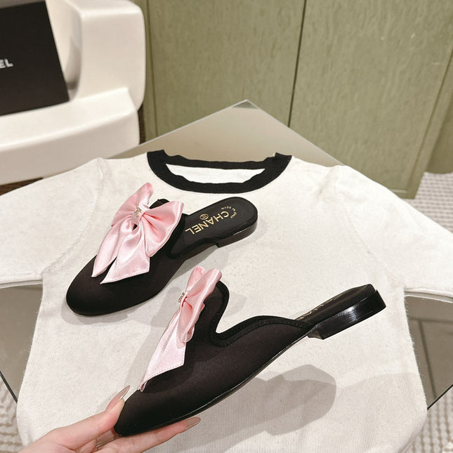 CC MULE WITH SILK LIGHT PINK BOW AND BLACK LAMBSKIN