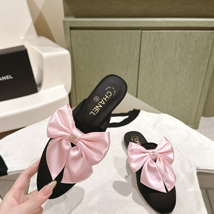 CC MULE WITH SILK LIGHT PINK BOW AND BLACK LAMBSKIN