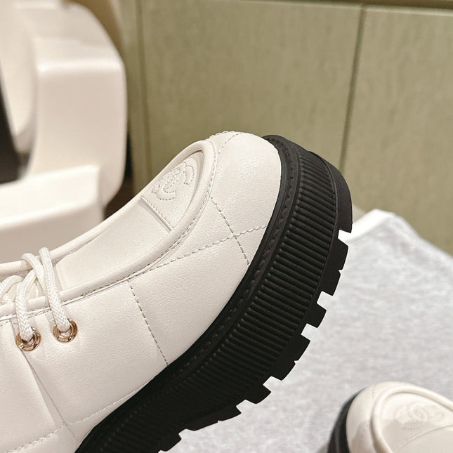 MARTIN BOOTS IN WHITE EMBROIDERED CALFSKIN