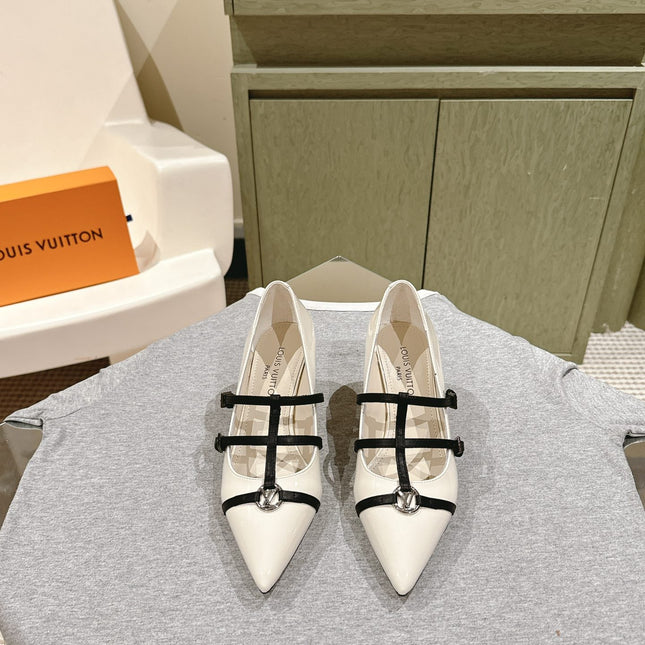 HIGH PUMP 45MM IN WHITE CALFSKIN WITH BLACK STRAPS