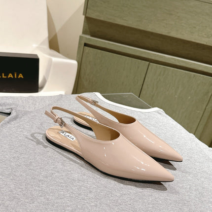 ALAIA SLINGBACK 25S IN LIGHT BEIGE PATENT LEATHER