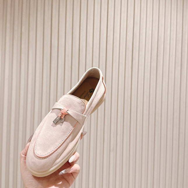 LP LOAFERS 25S IN SOFT BEIGE SUEDE WITH SILVER HARDWARE